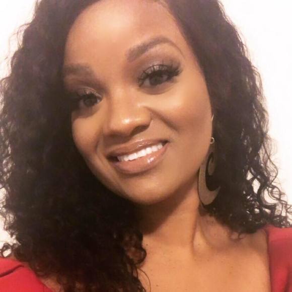 Meet your Posher, Sharon - Picture 1 of 1